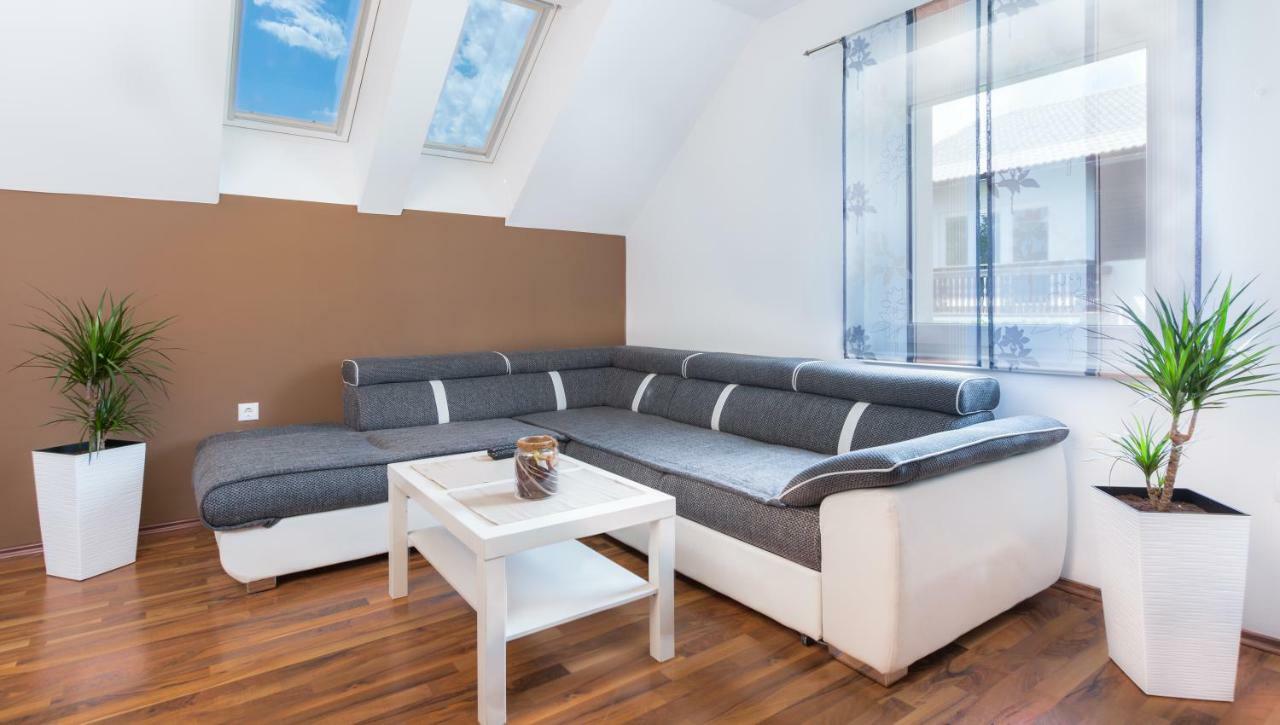 Boomerang Apartment เบลด ภายนอก รูปภาพ